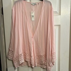 Simply Noelle Pink Lace Trim Kimono